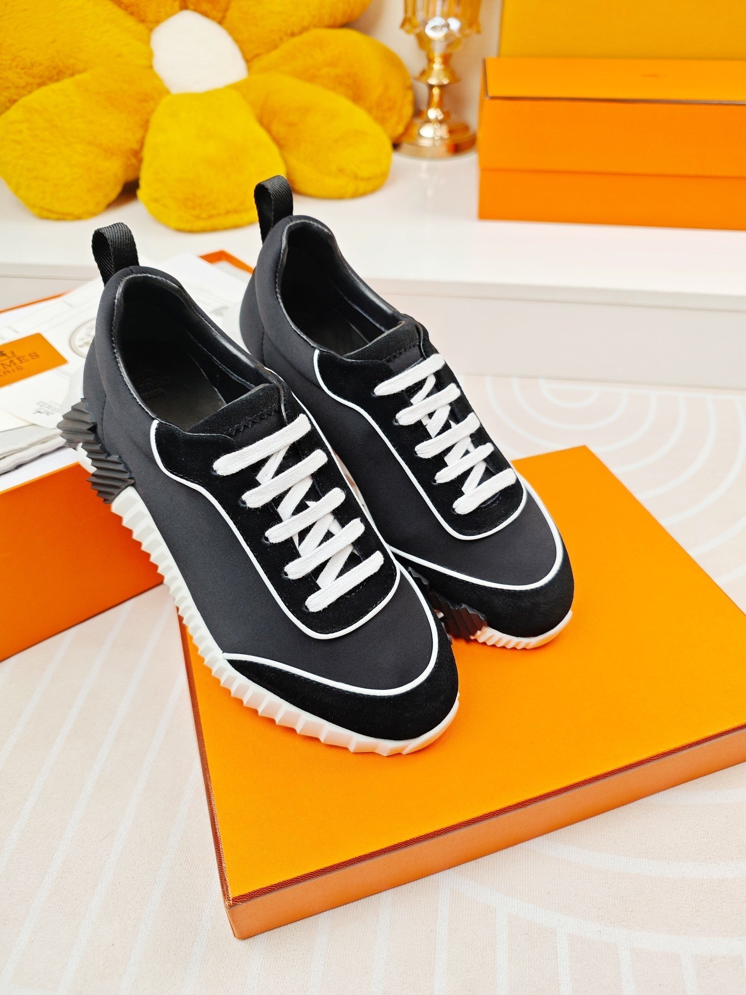 A-Sneakers
