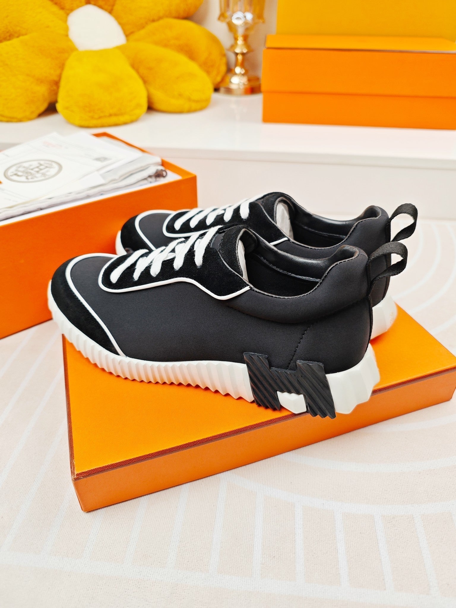 A-Sneakers