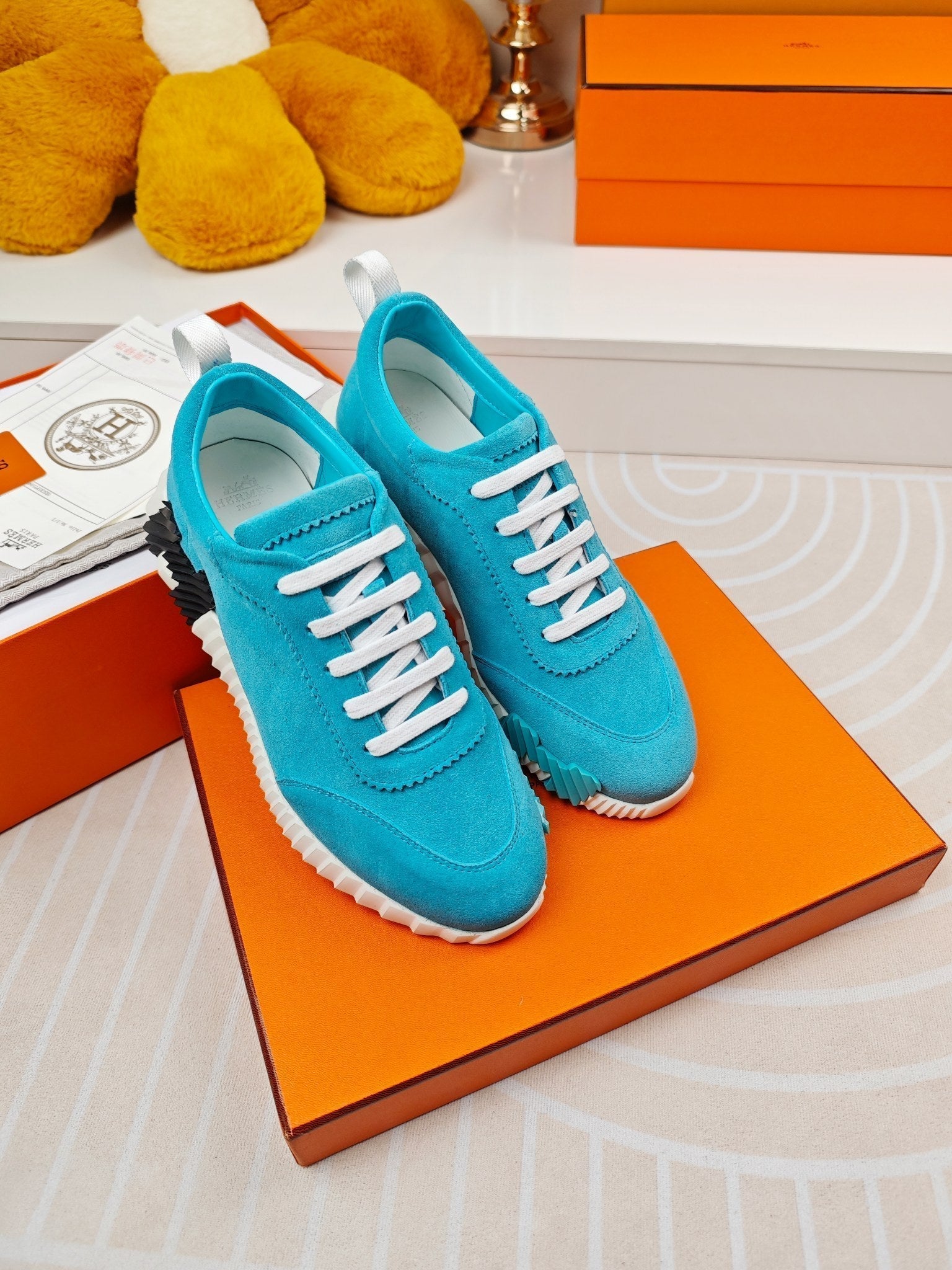 A-Sneakers