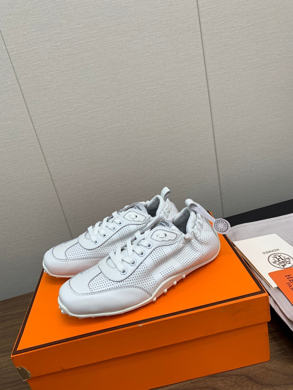A-Sneakers