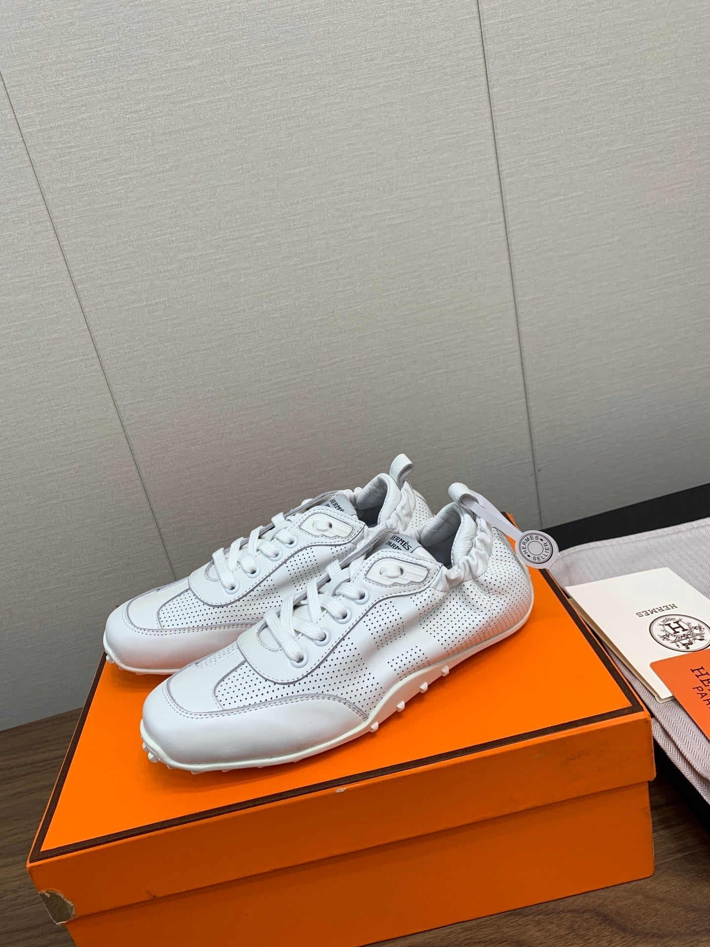 A-Sneakers