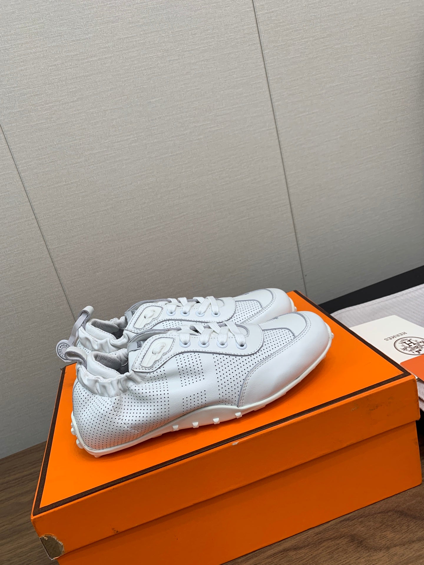A-Sneakers