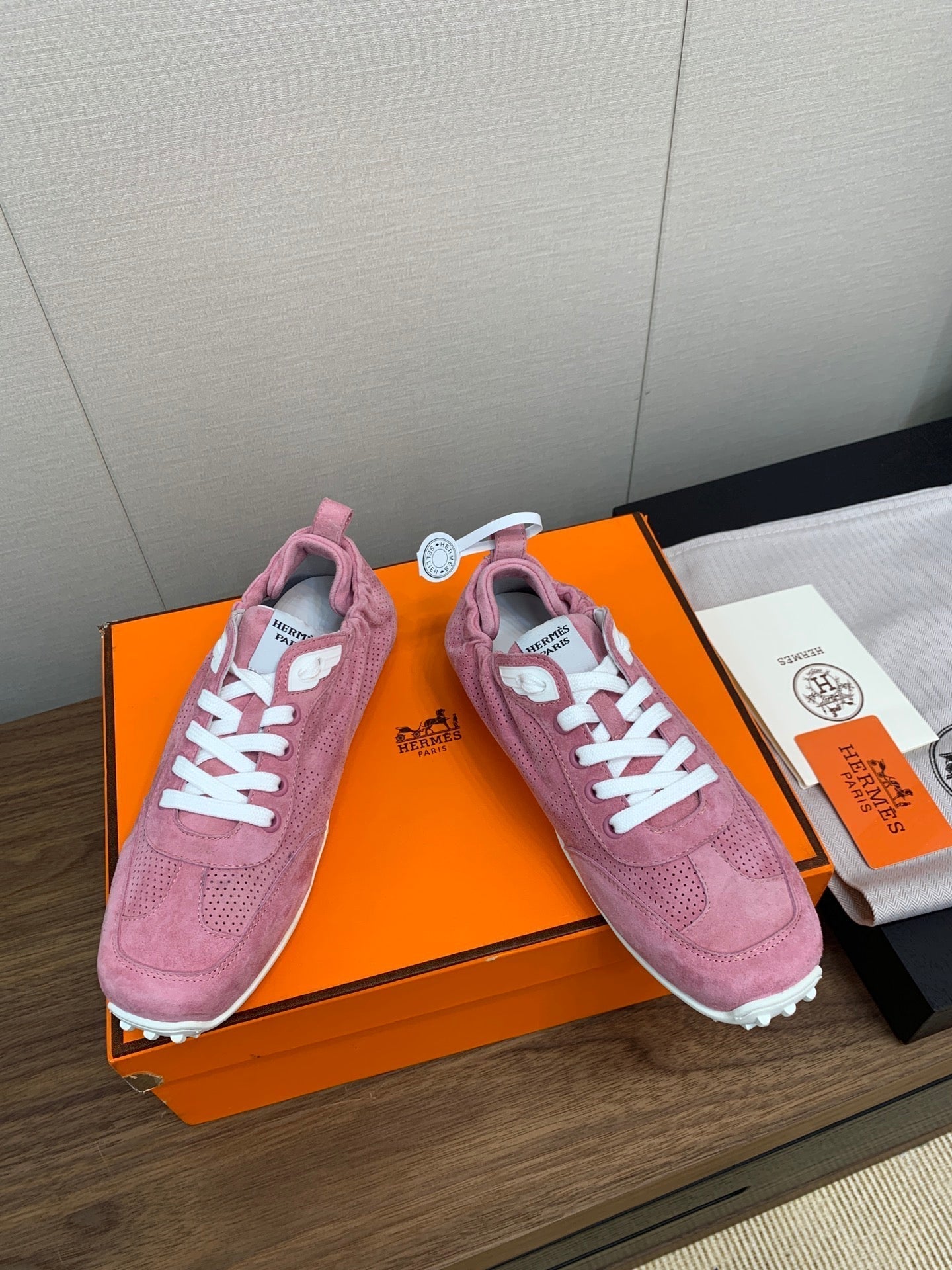 A-Sneakers