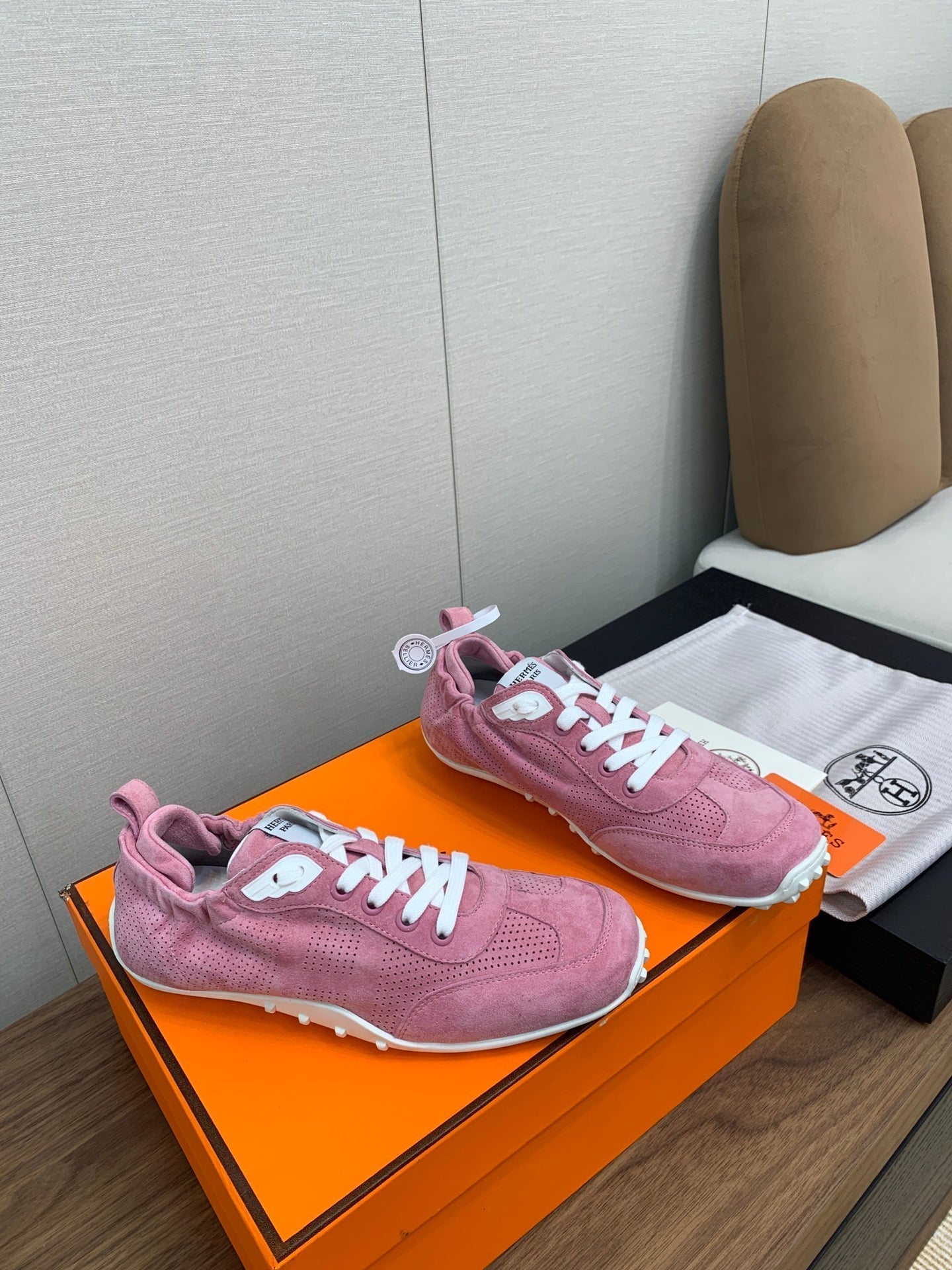 A-Sneakers