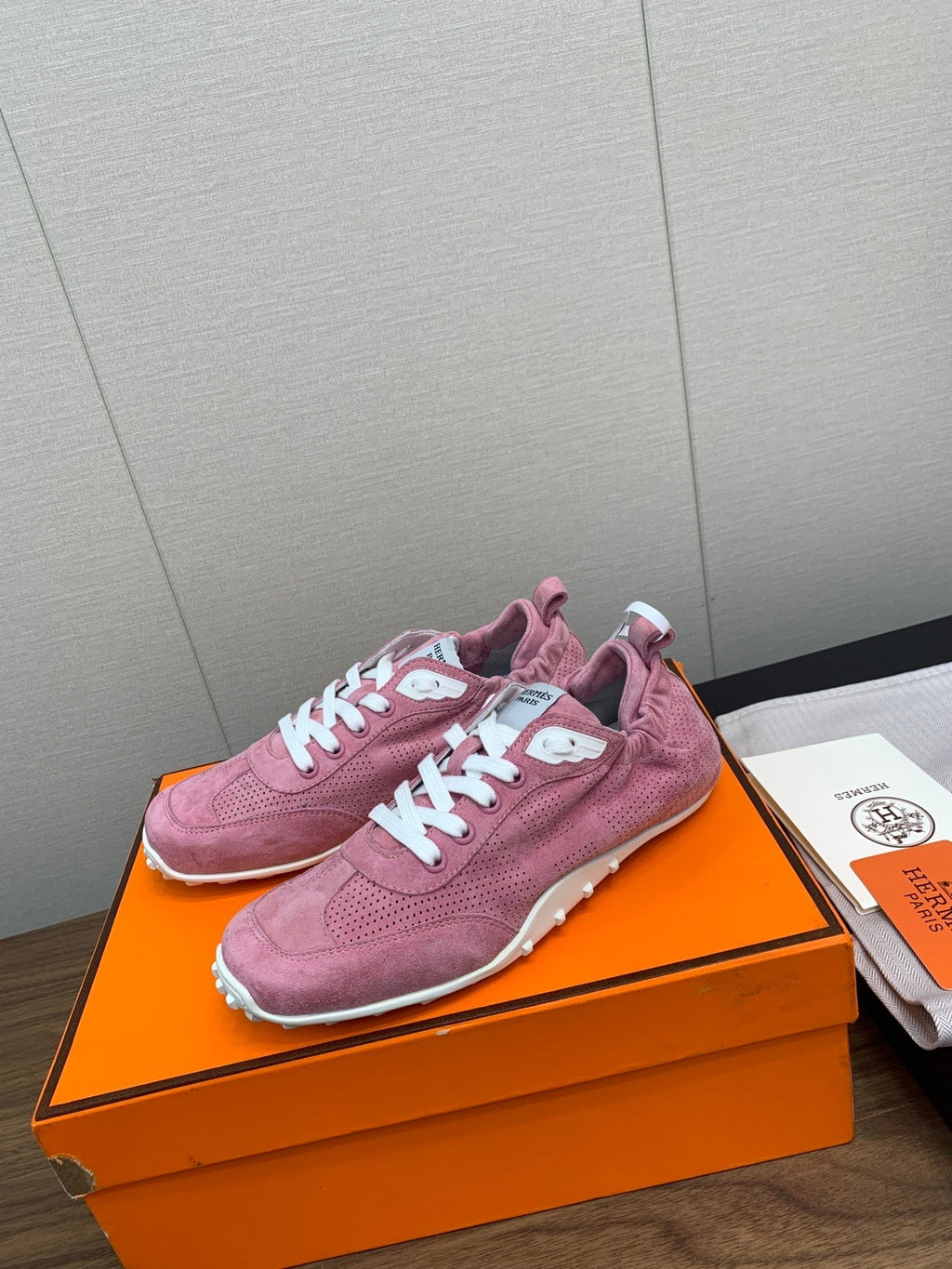 A-Sneakers