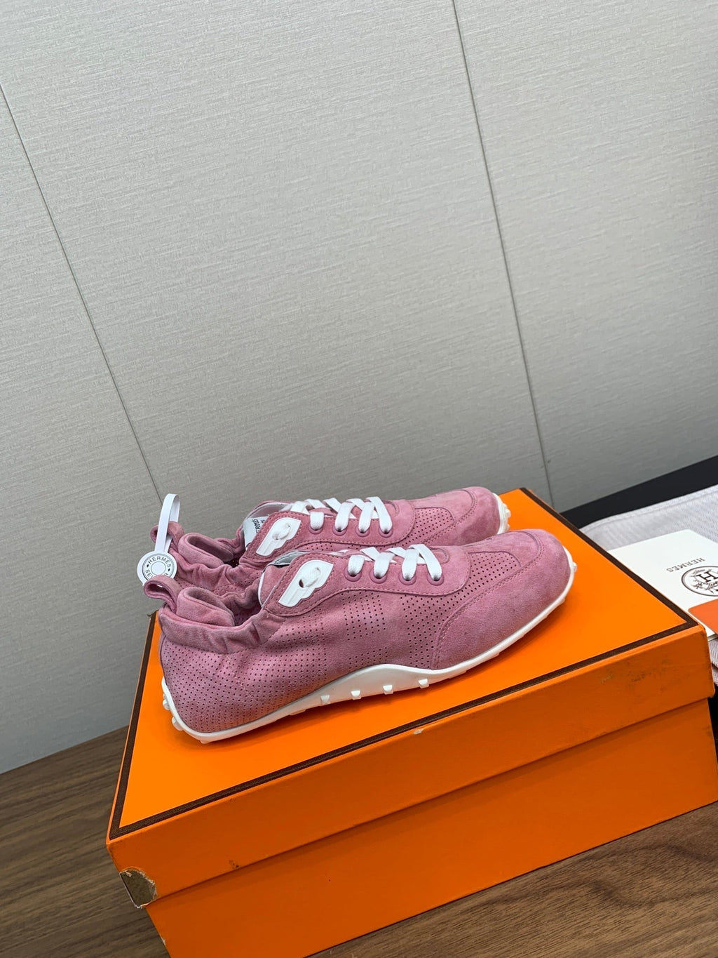 A-Sneakers