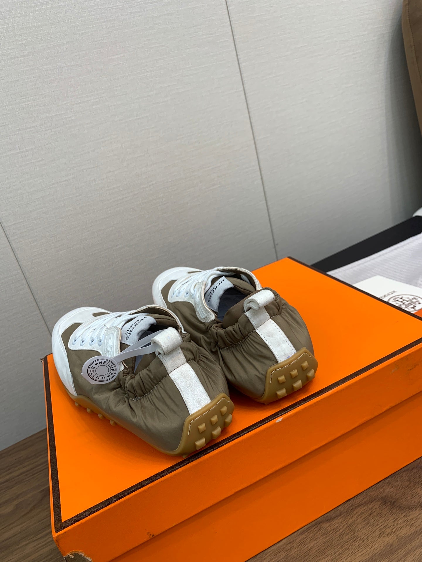 A-Sneakers