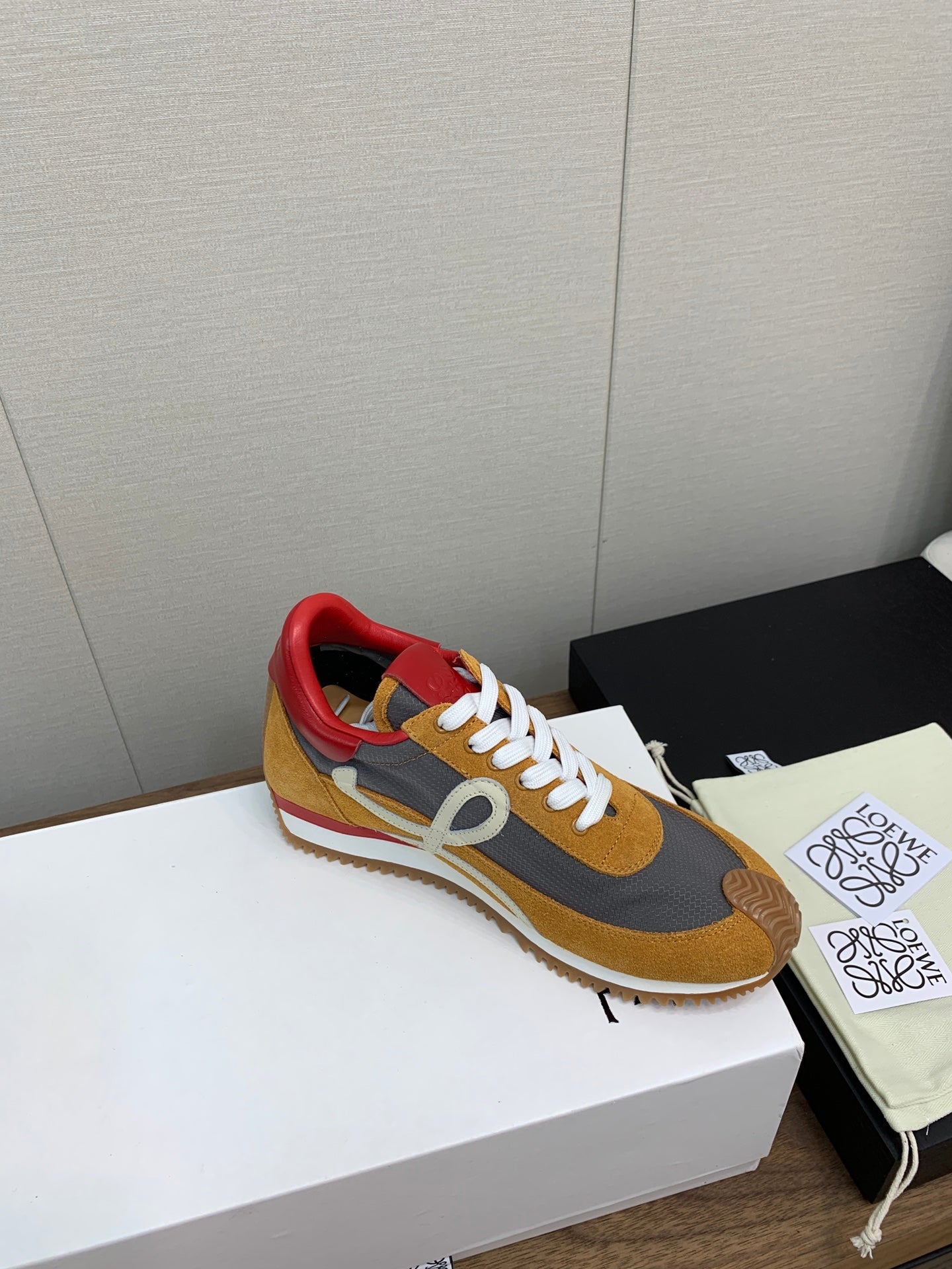 L2-Sneakers