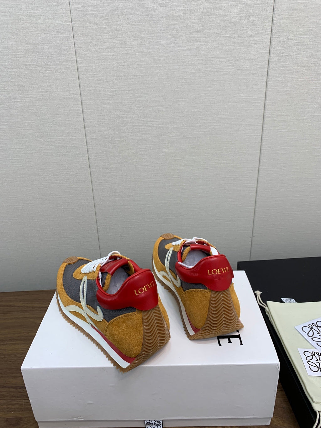 L2-Sneakers