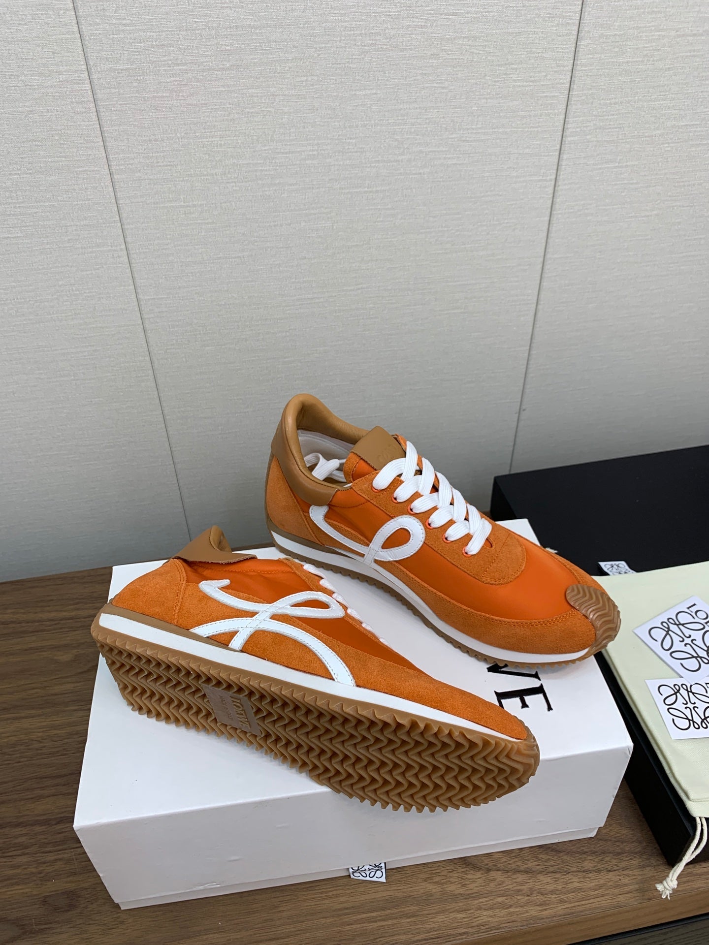 L2-Sneakers
