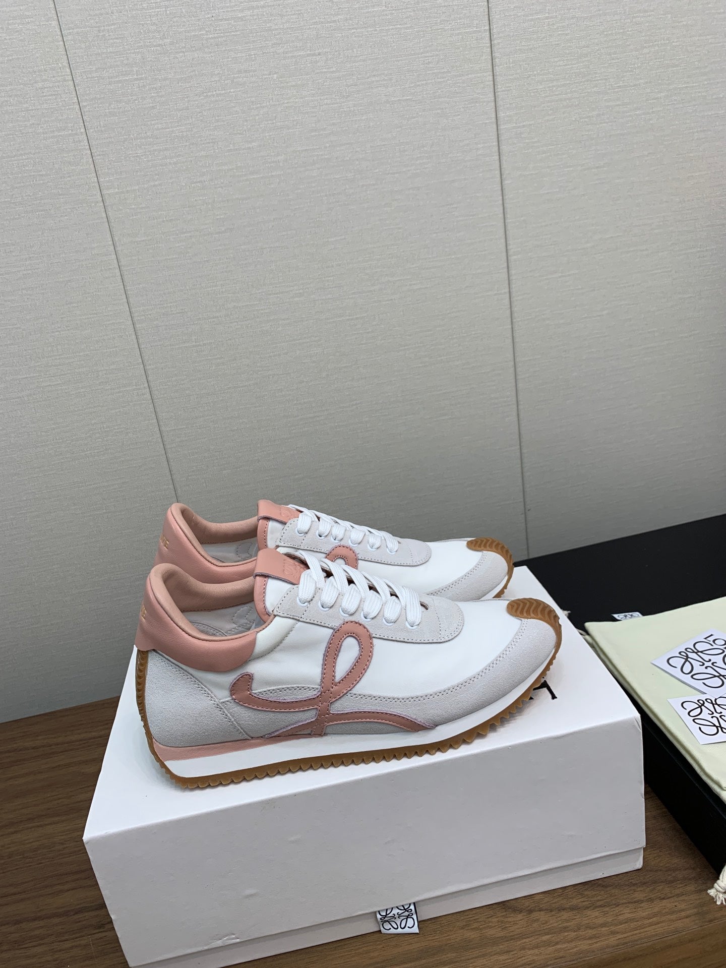 L2-Sneakers