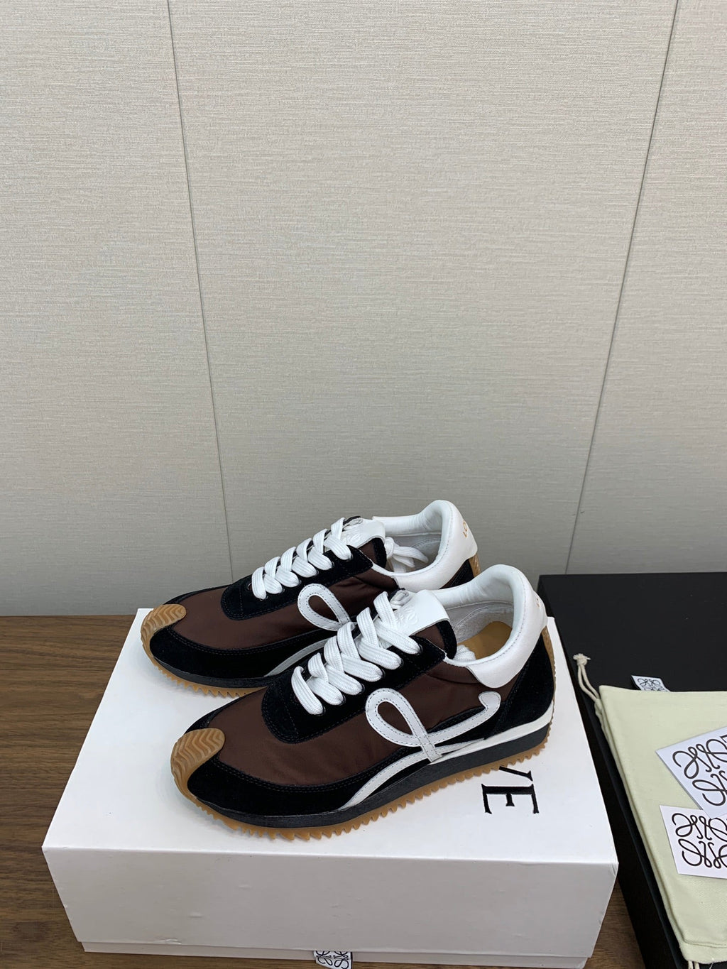 L2-Sneakers