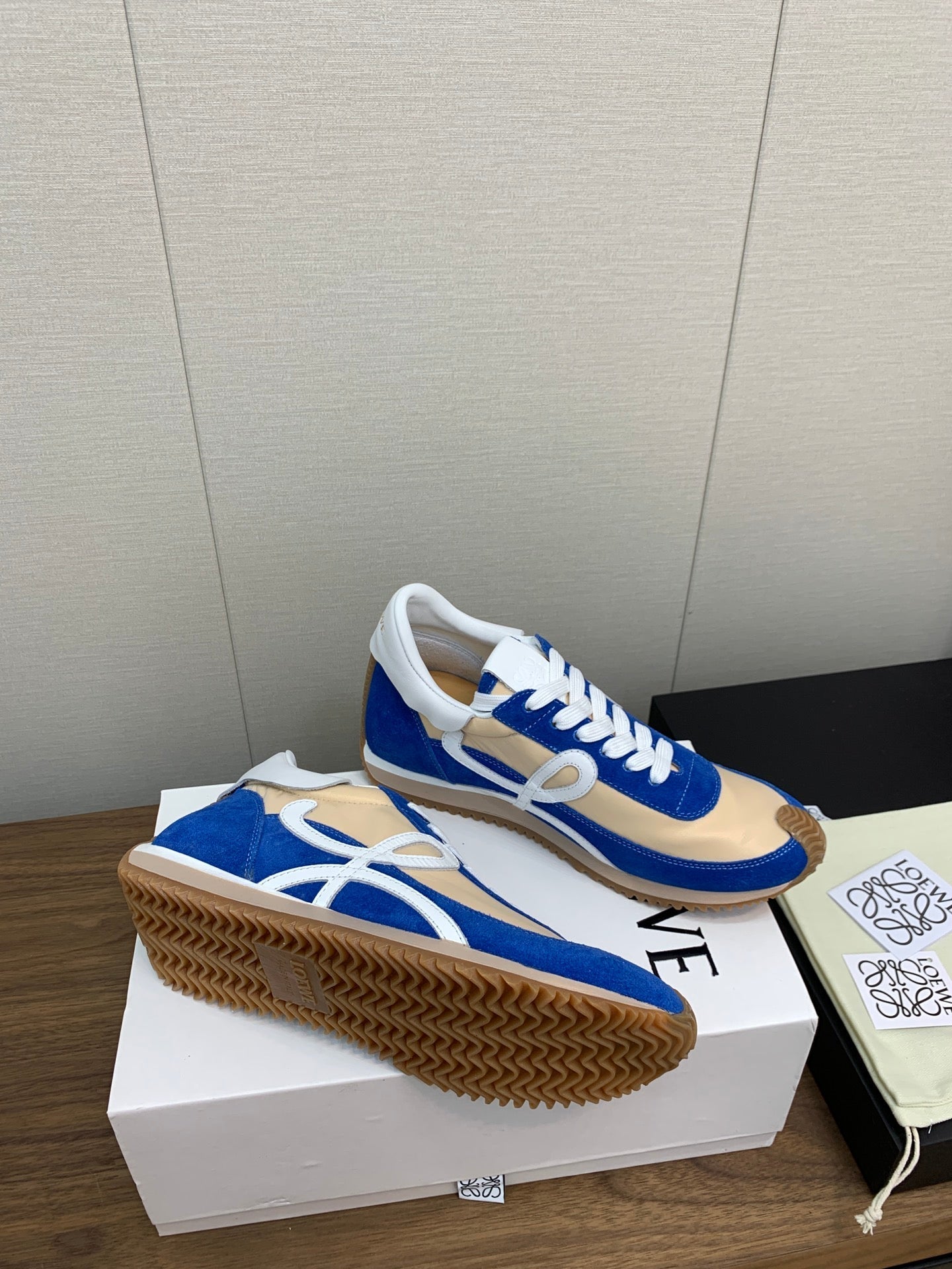 L2-Sneakers