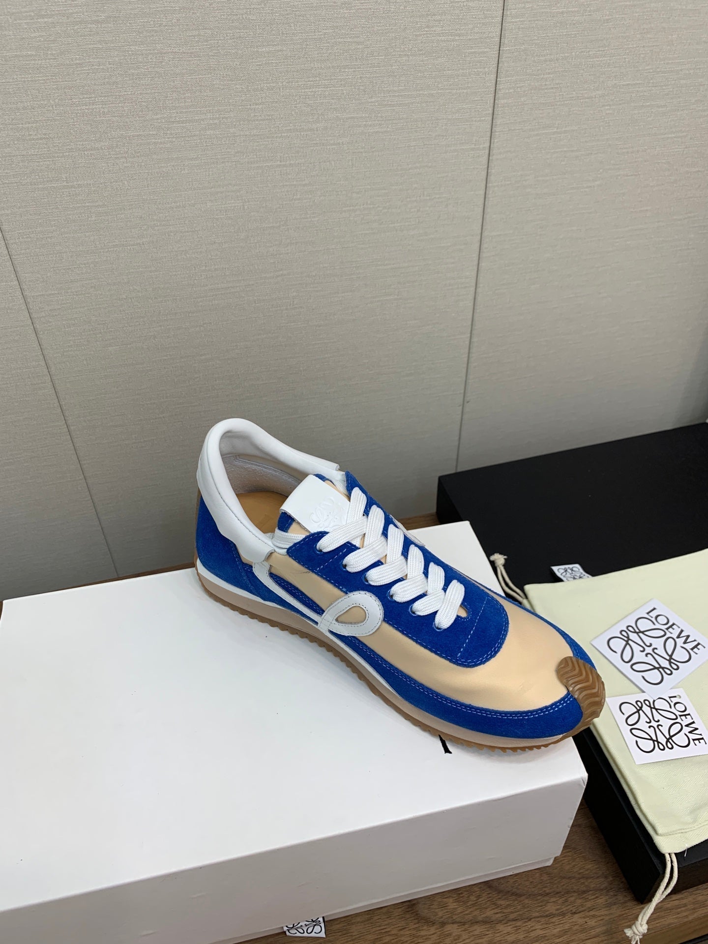 L2-Sneakers