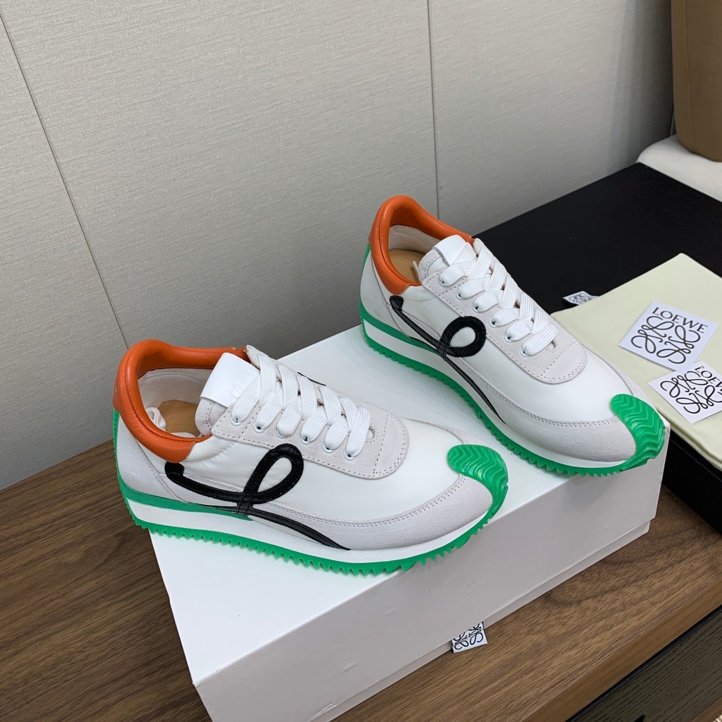 L2-Sneakers