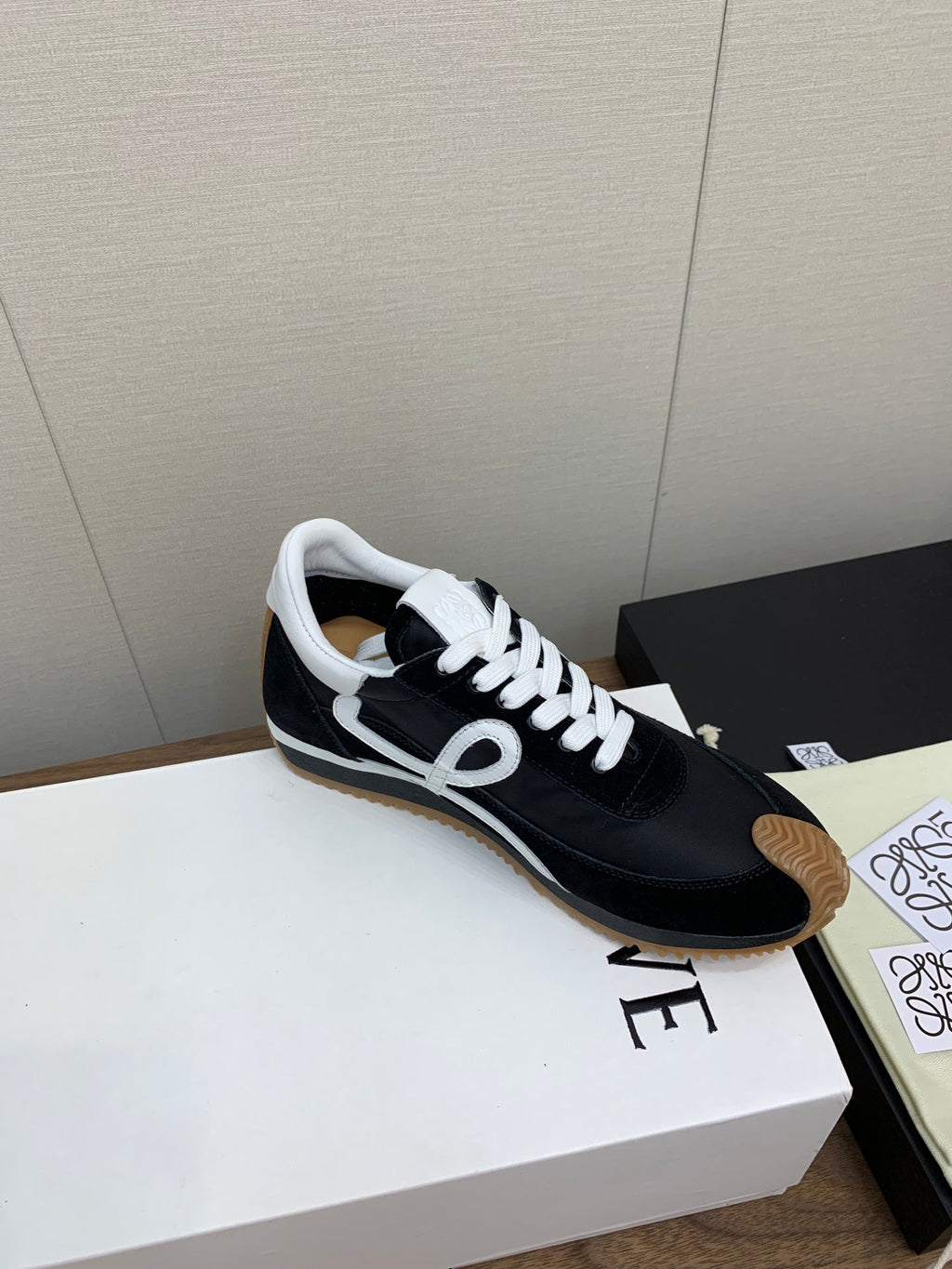 L2-Sneakers