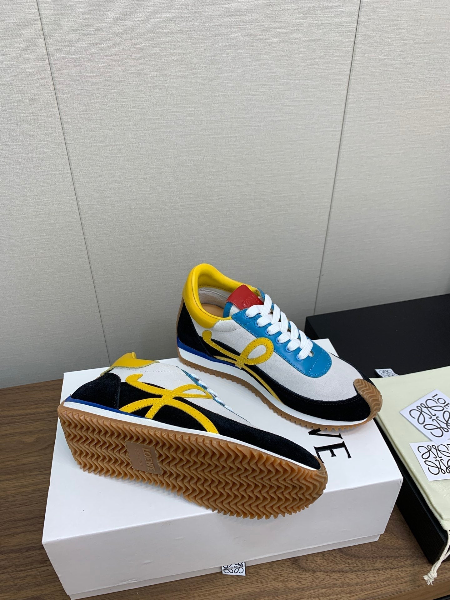 L2-Sneakers