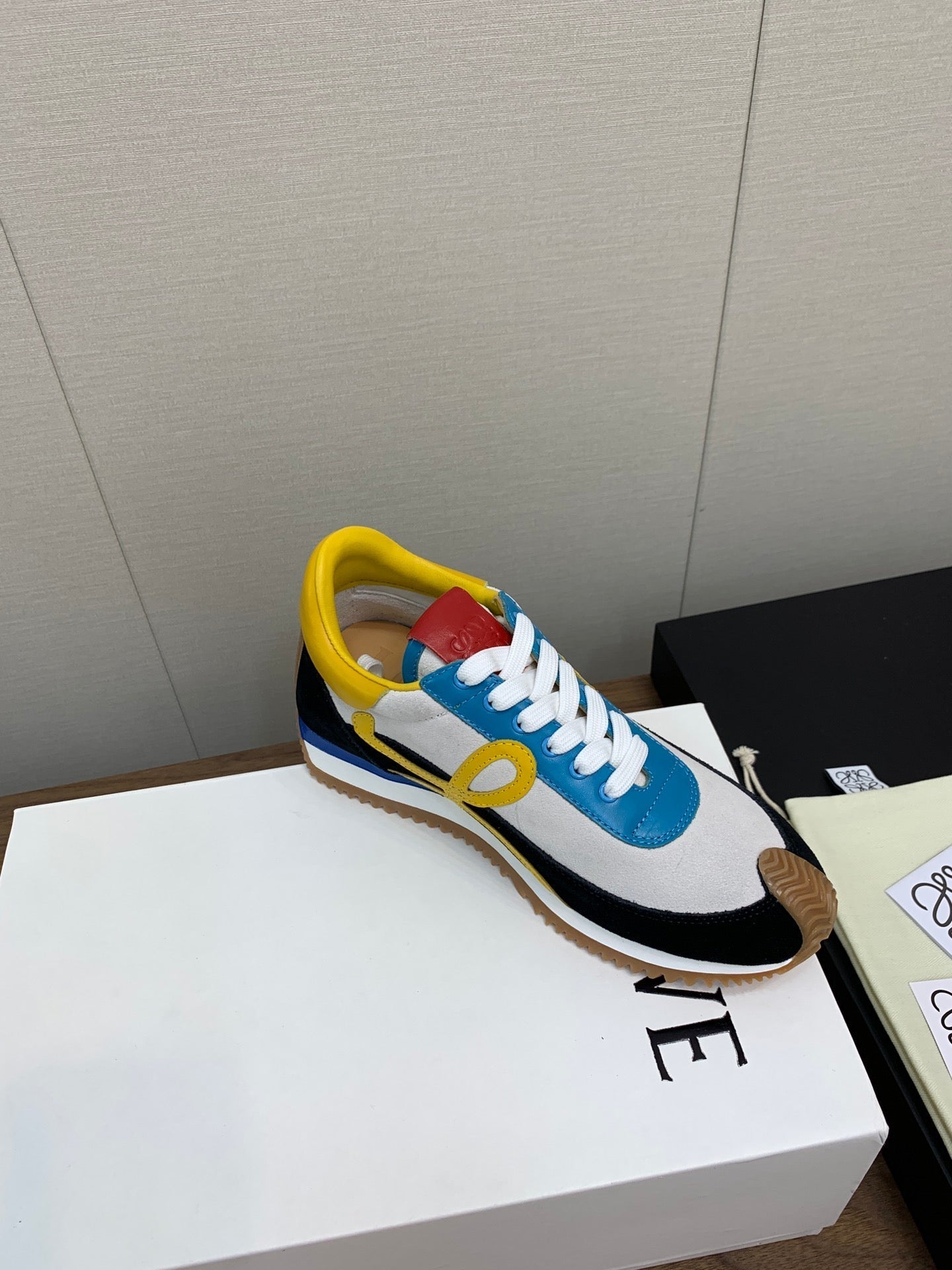L2-Sneakers