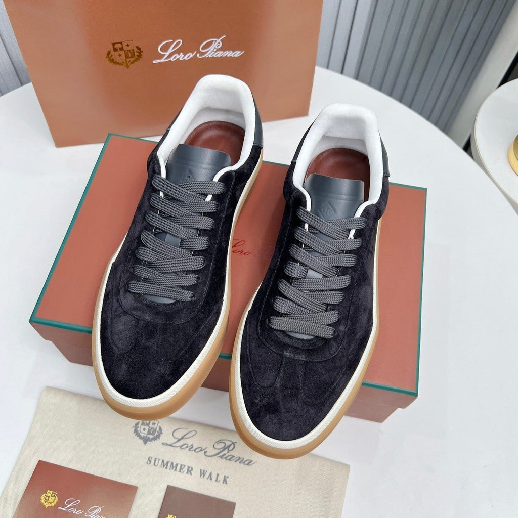 L-Sneakers