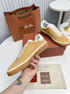 L-Sneakers