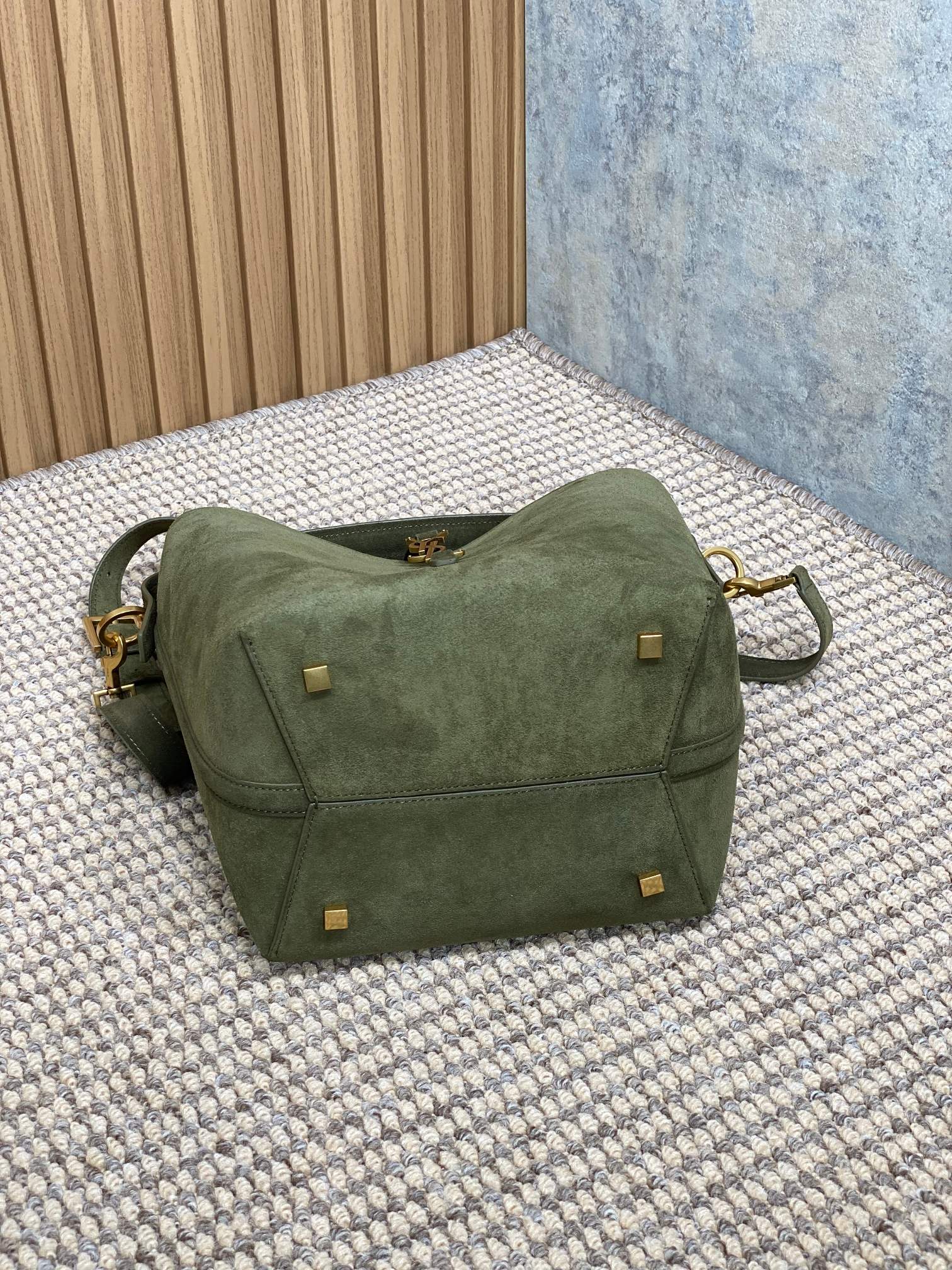 Y-Mixed Bag