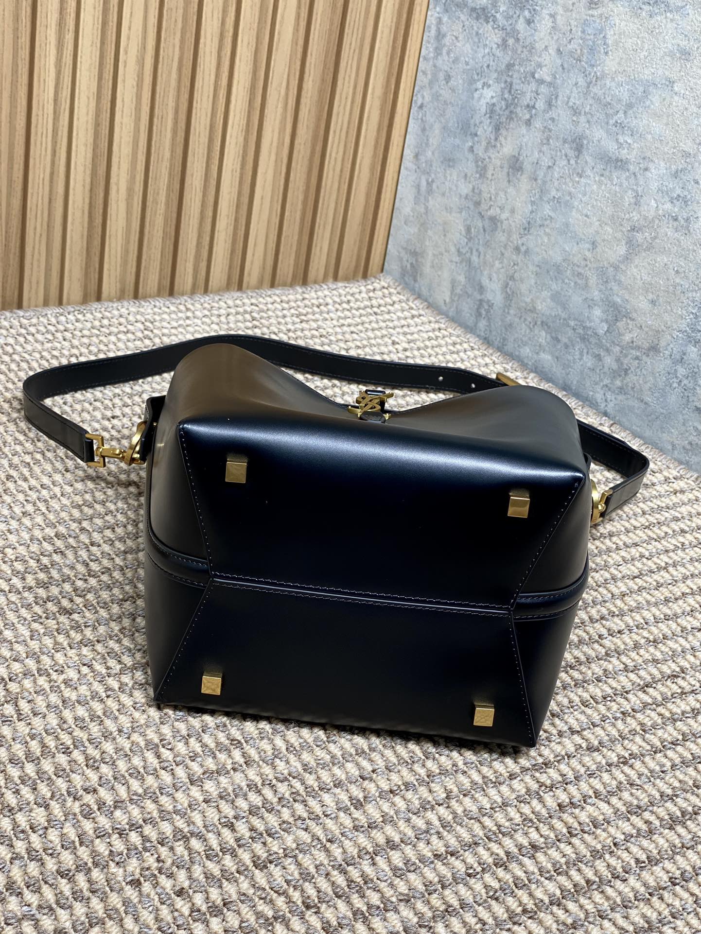 Y-Mixed Bag