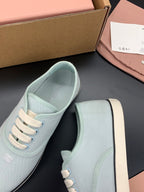 M-Sneakers