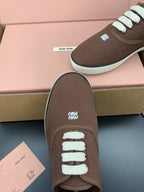 M-Sneakers