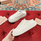 M-Sneakers