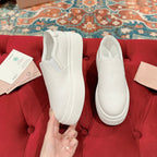 M-Sneakers