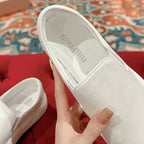 M-Sneakers