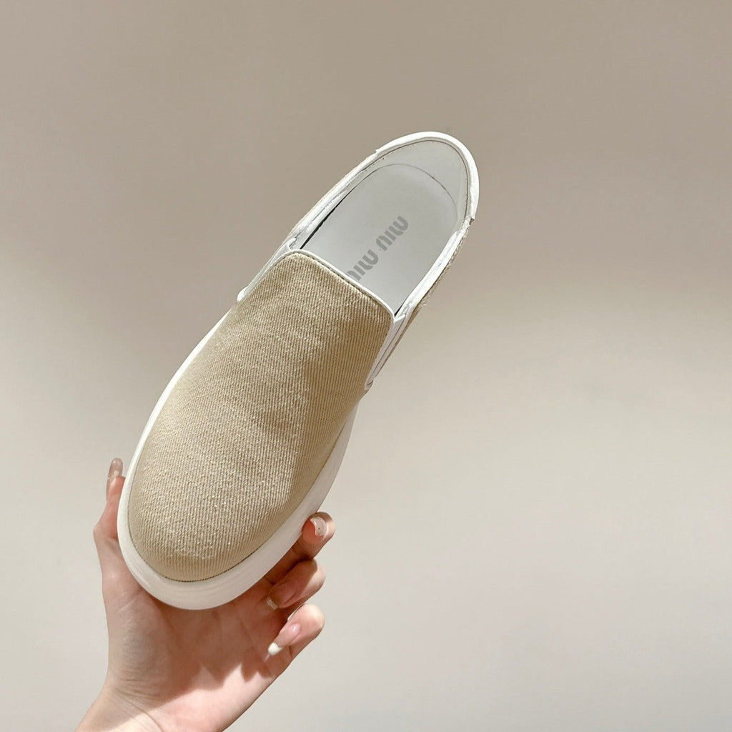 M-Sneakers