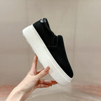 M-Sneakers