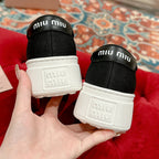 M-Sneakers