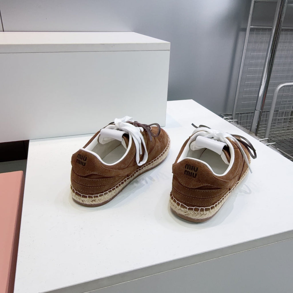 M-Sneakers