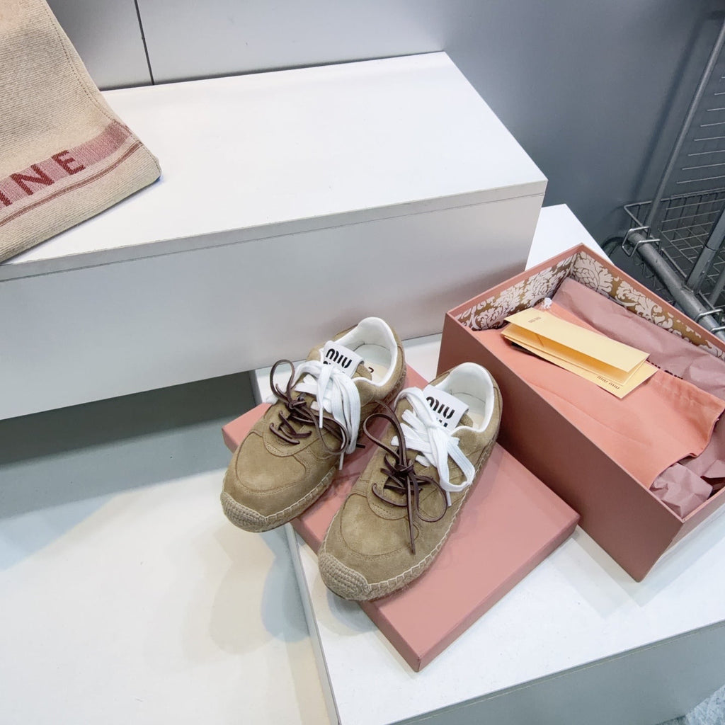 M-Sneakers