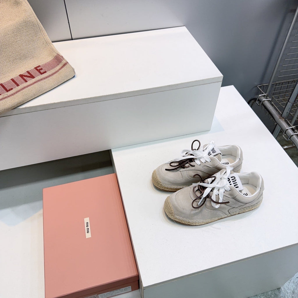 M-Sneakers