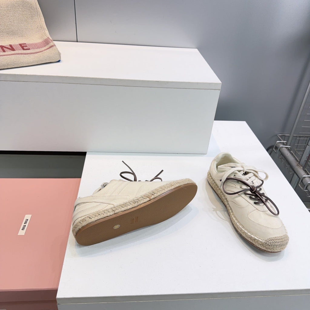 M-Sneakers
