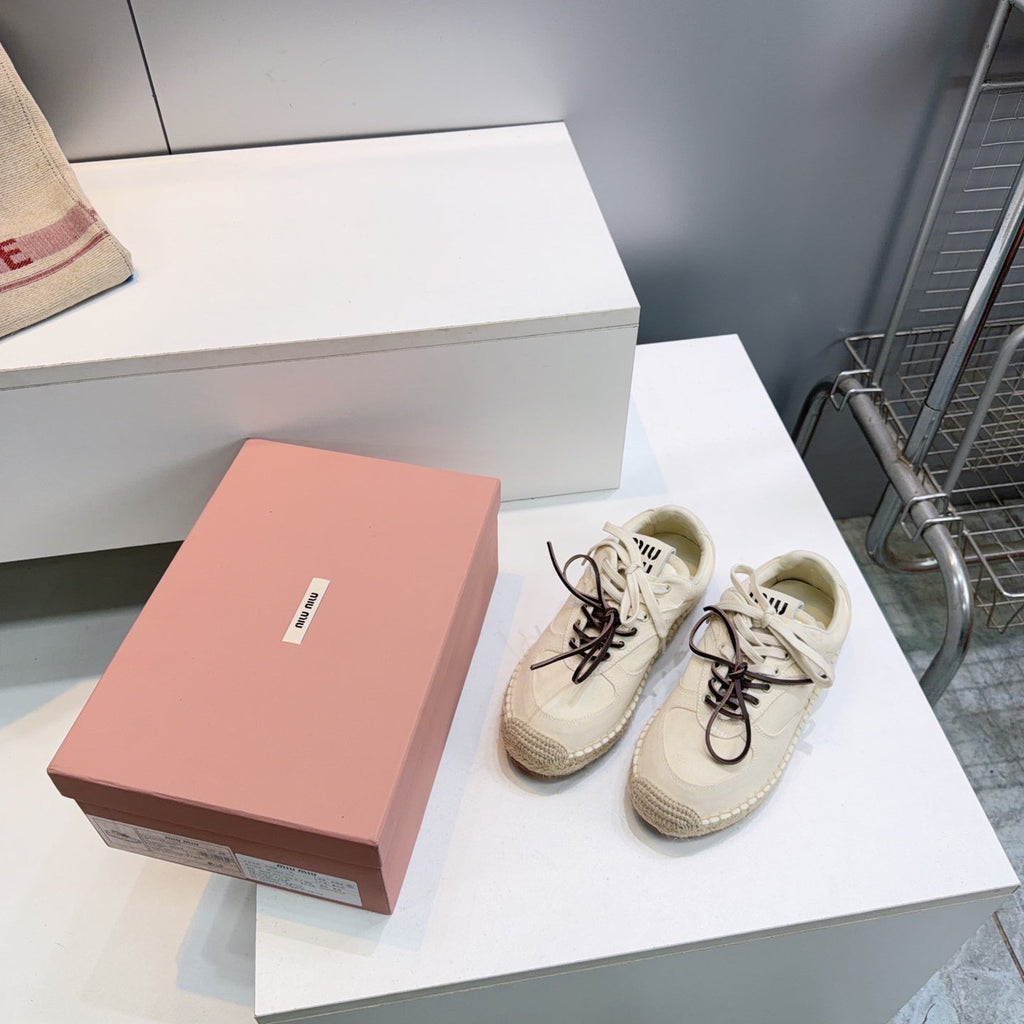 M-Sneakers