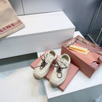M-Sneakers