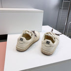M-Sneakers