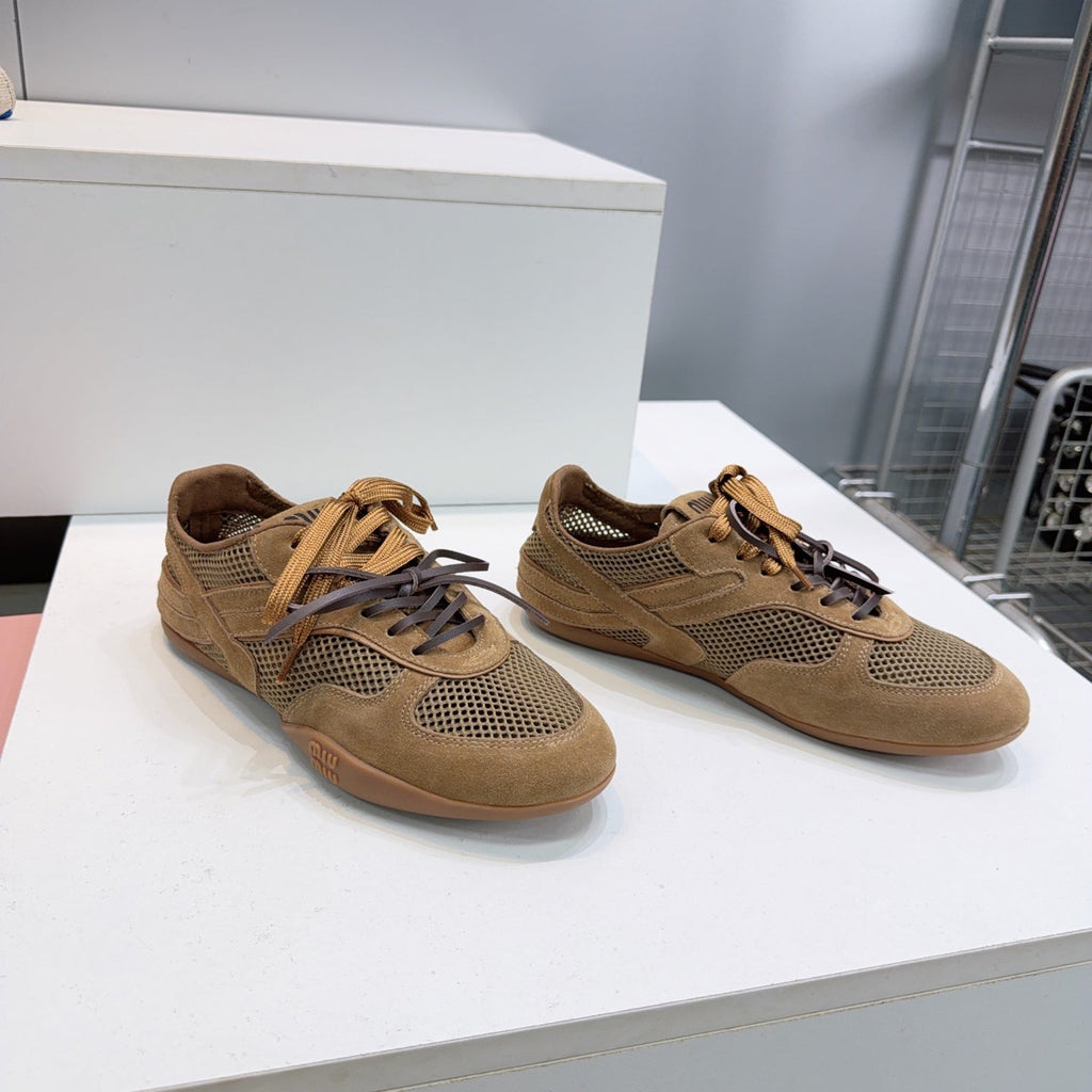 M-Sneakers