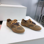 M-Sneakers