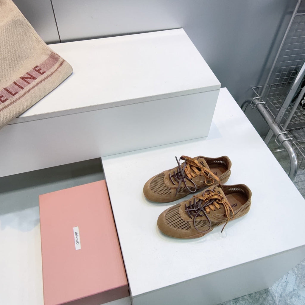 M-Sneakers