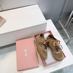M-Sneakers