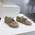 M-Sneakers