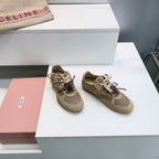 M-Sneakers