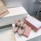 M-Sneakers
