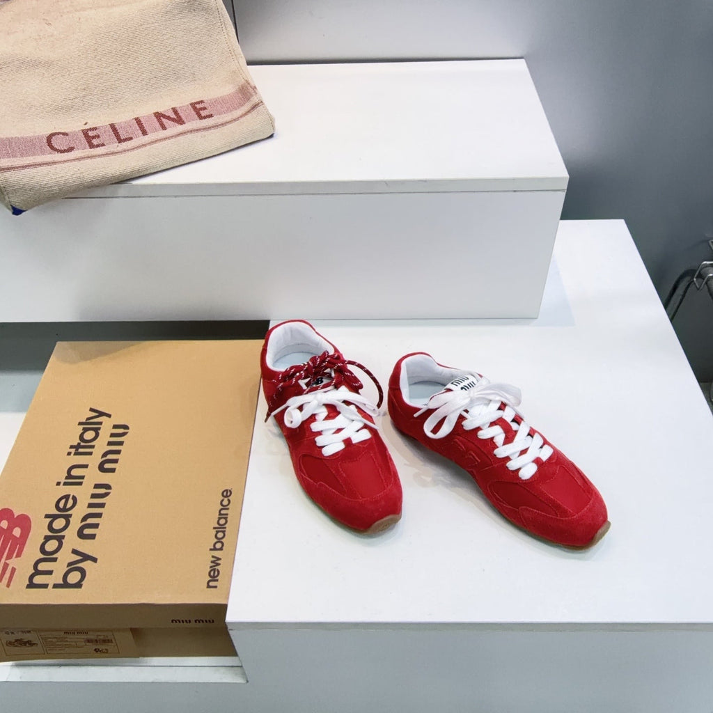 M-Sneakers