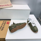 M-Sneakers
